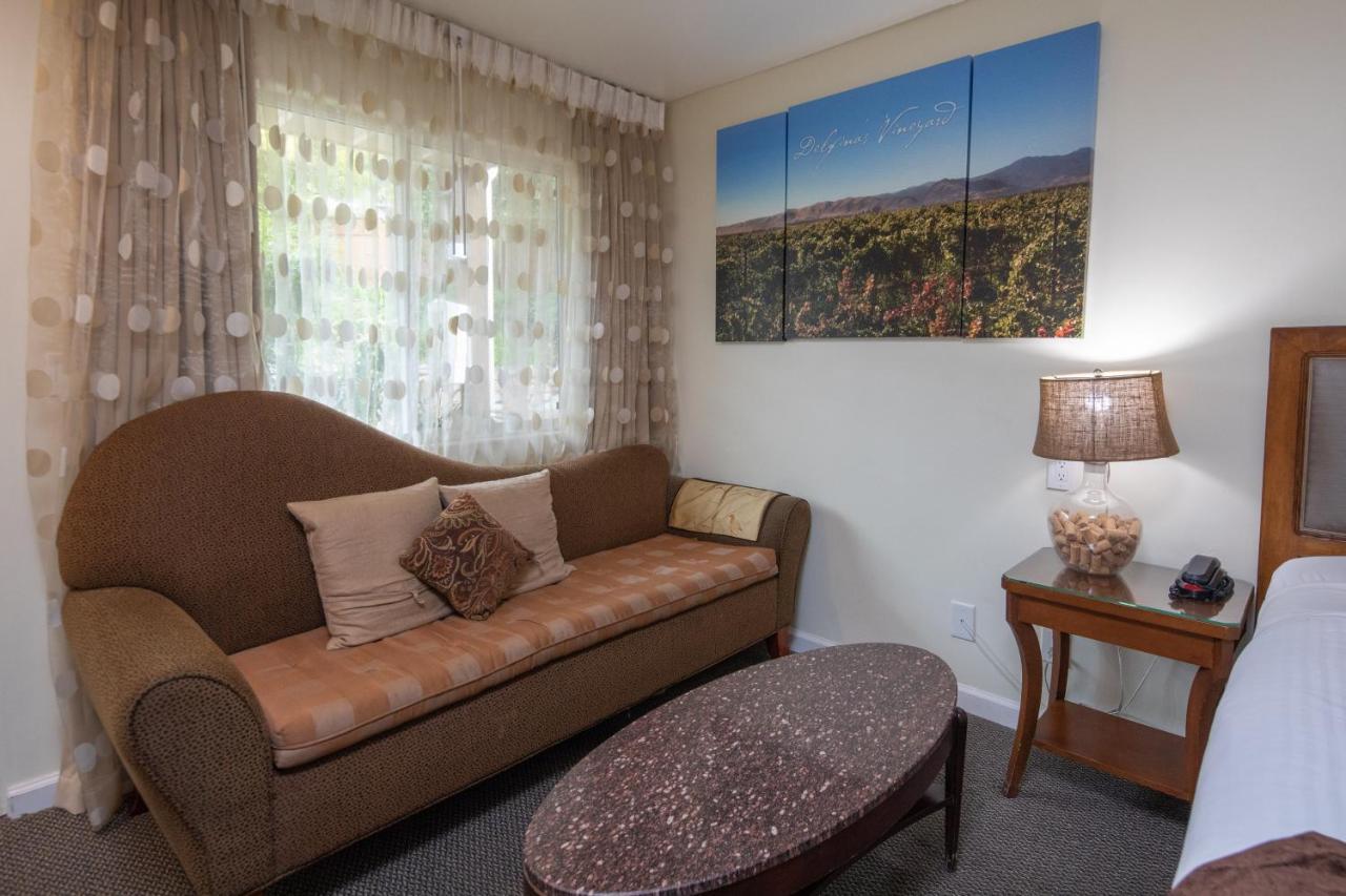 The Vendange Carmel Inn & Suites Kültér fotó