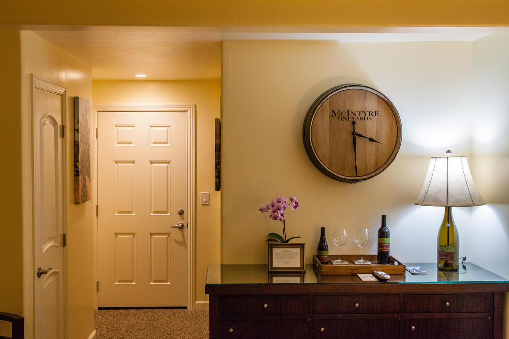 The Vendange Carmel Inn & Suites Szoba fotó