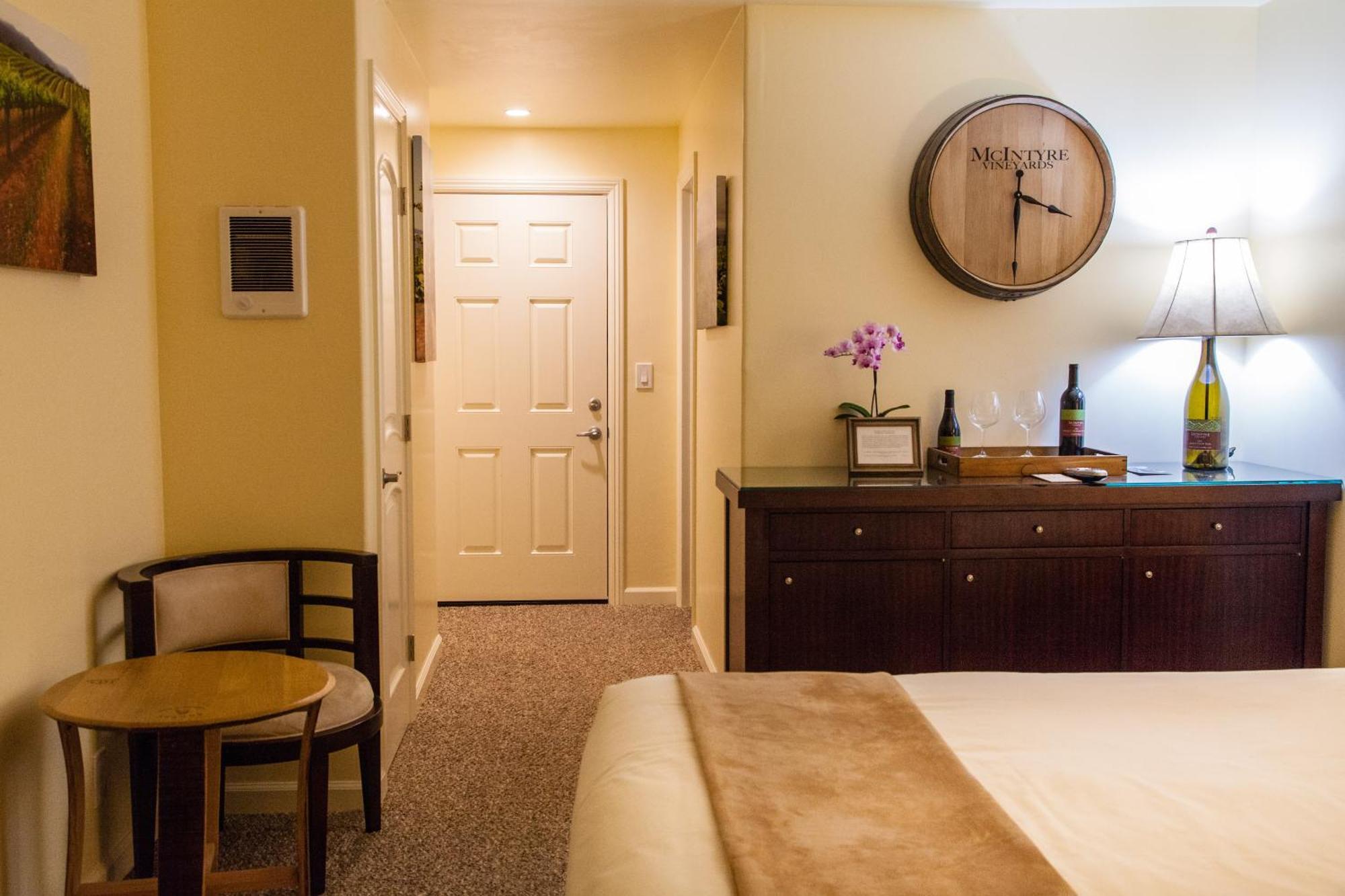 The Vendange Carmel Inn & Suites Kültér fotó