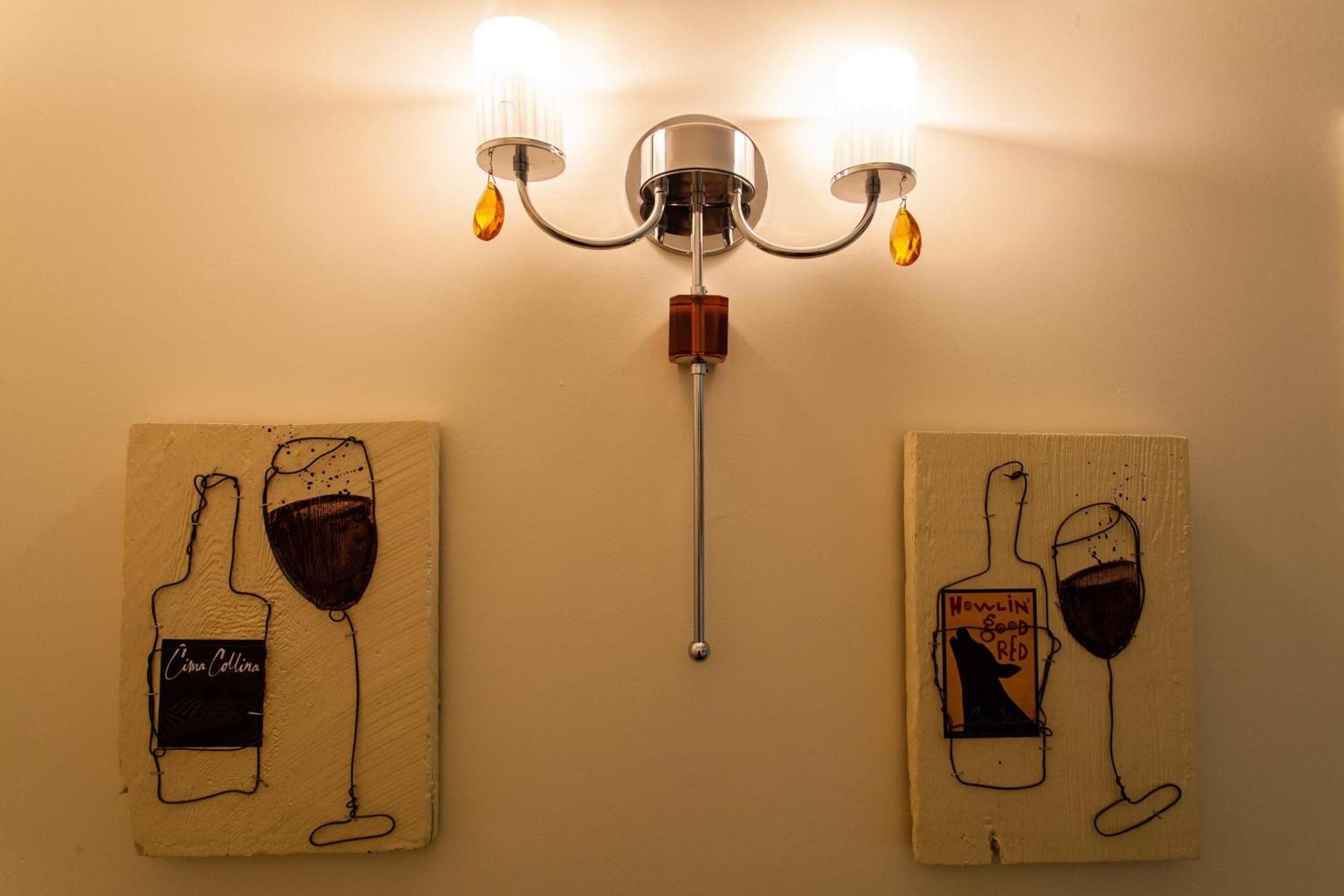The Vendange Carmel Inn & Suites Kültér fotó
